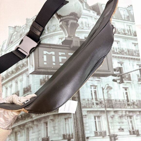 Coach C3765 Track Belt Bag In Signature Canvas IN Khaki Black - Picture 4 of 8